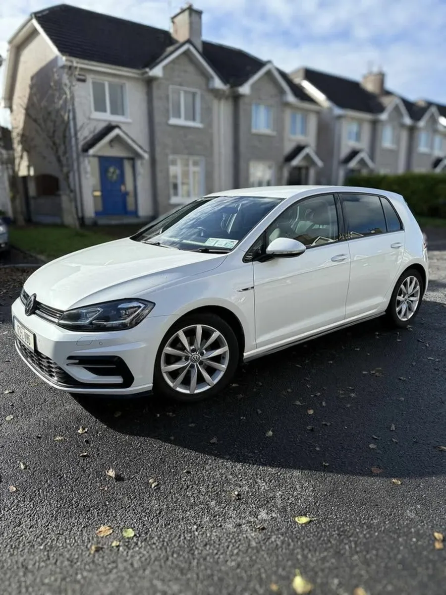 Volkswagen Golf 2017 - Image 1