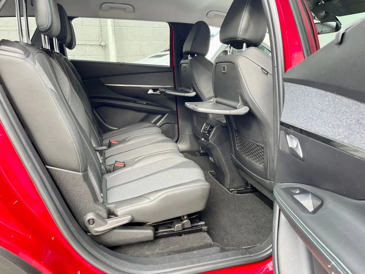 Peugeot 5008 Allure 1.2 Petrol 130BHP Manual,2021 - Image 4