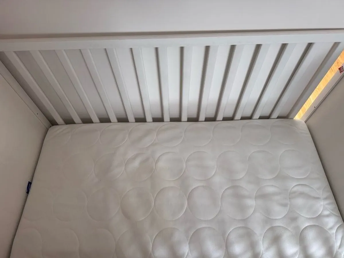 ikea cot + mattress + mattress protector - Image 3