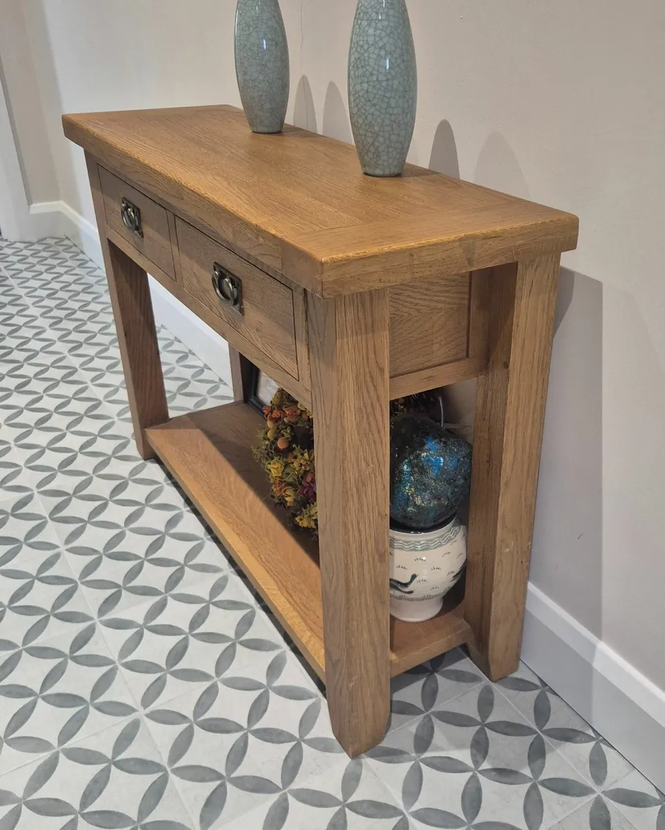 Solid Oak Hall table - Image 1