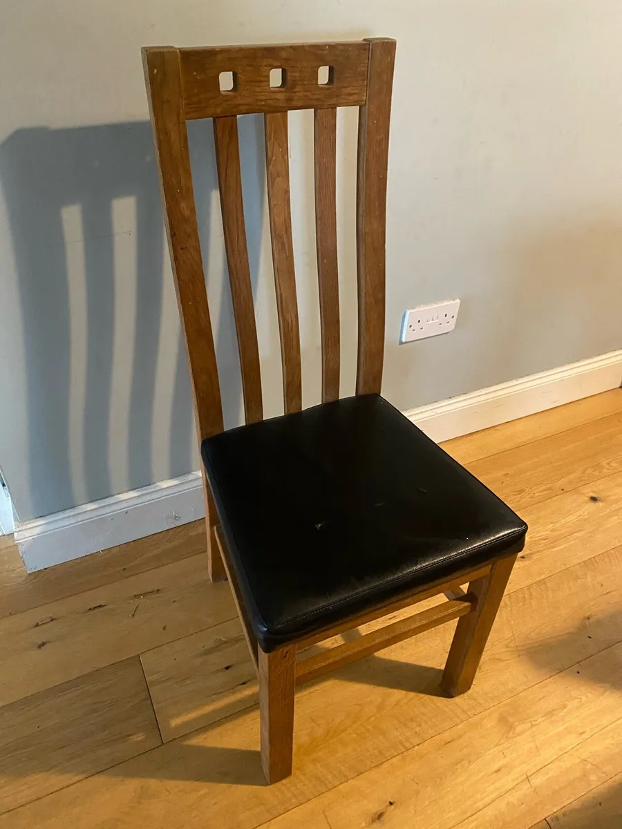 8 seat solid wood table - Image 3