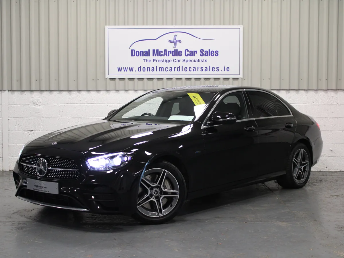 Mercedes-Benz 300 2021 - Image 1