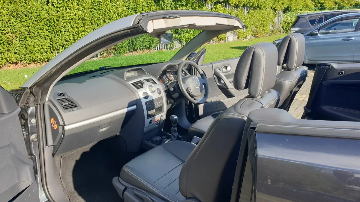 Renault Megane 2010 - Image 4