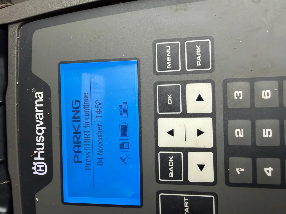 Robotic lawnmower - Image 4