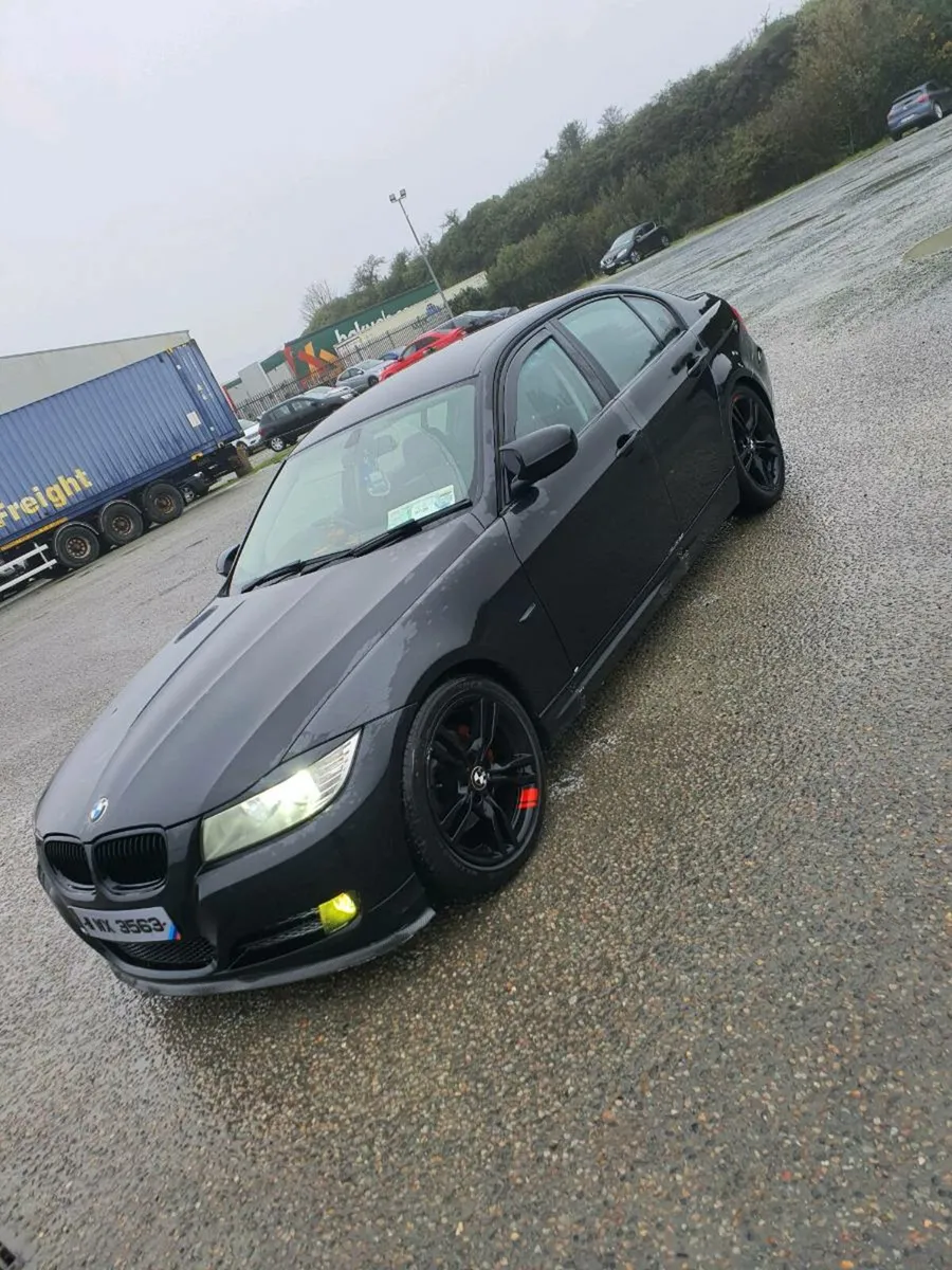 2011 320D NCT TIL 4/26 - Image 3