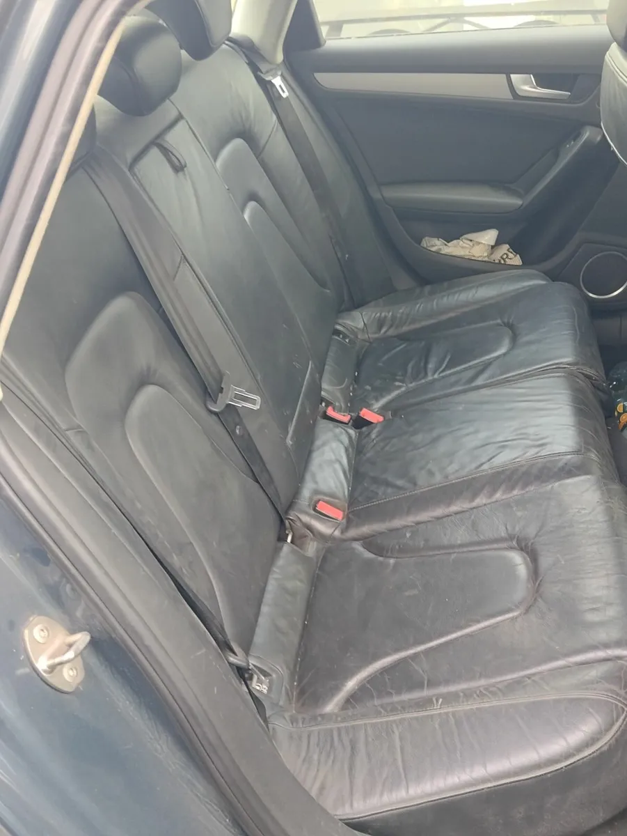 Audi A4 breaking or repair - Image 2