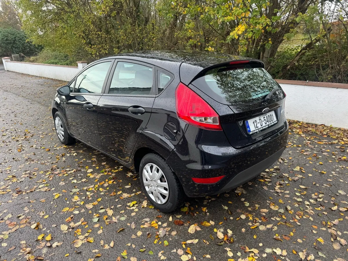 Ford fiesta - Image 4