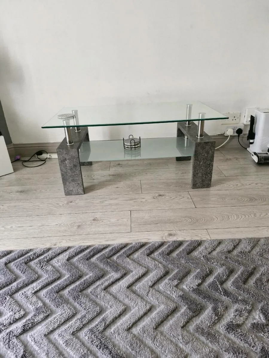 Coffee table - Image 1