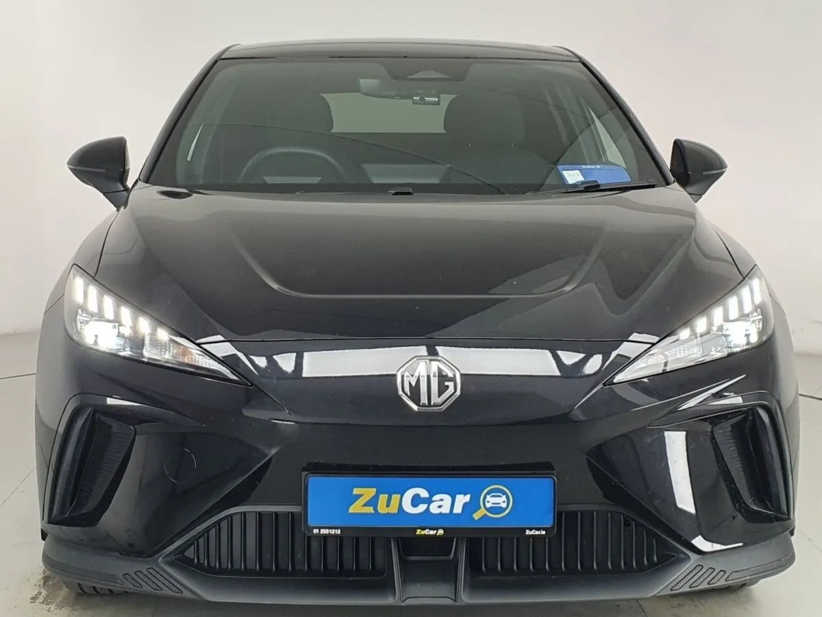 MG MG4 SE 64kwh Auto Long Range - Image 3