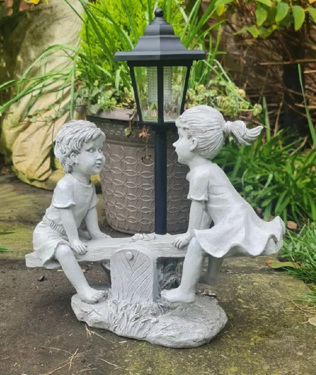 Solar Light Boy & Girl Seesaw - Image 2