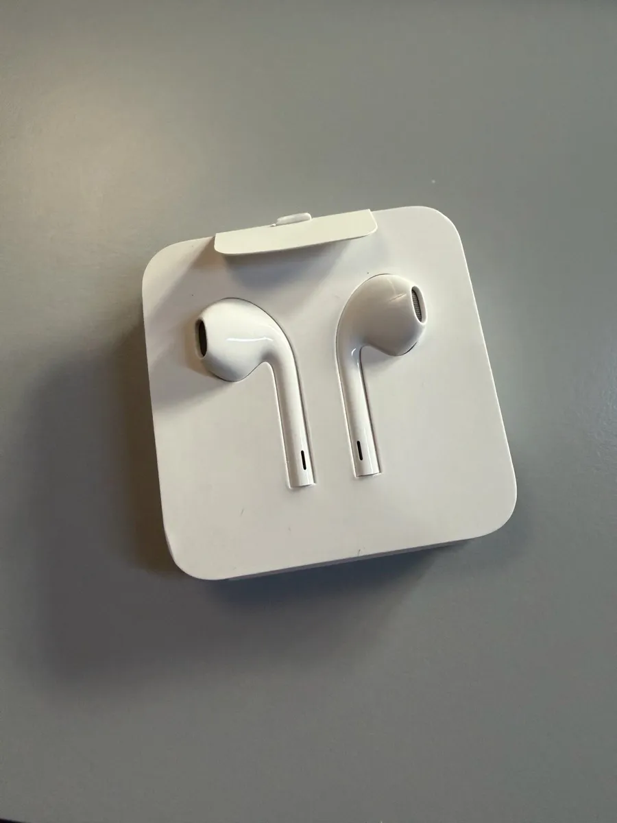 iPhone 13 256GB - Image 4