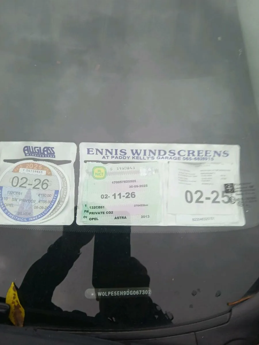 Opel Astra saloon - Image 4