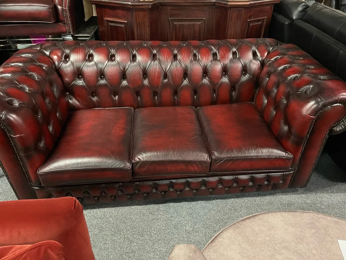 Quality chesterfield sofa - Image 1