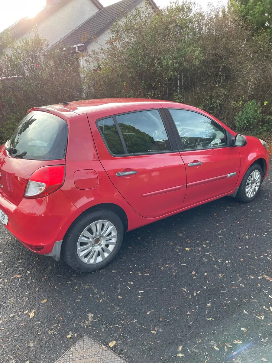 Renault Clio 2010 - Image 3