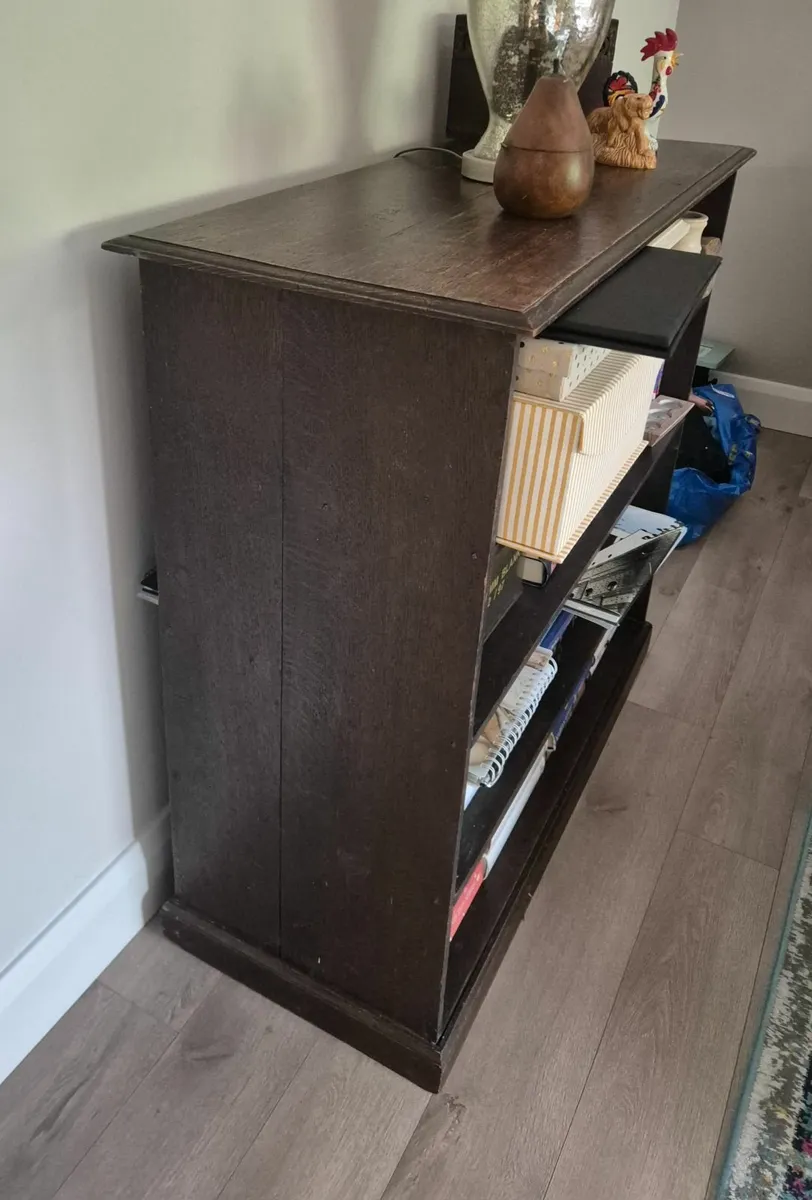 Double sided darken oak Bookcase - Image 1