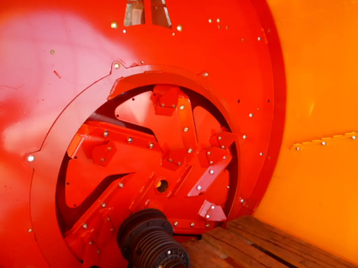 TEAGLE 4040 BALE SHREDDER, NEW 0% - Image 3