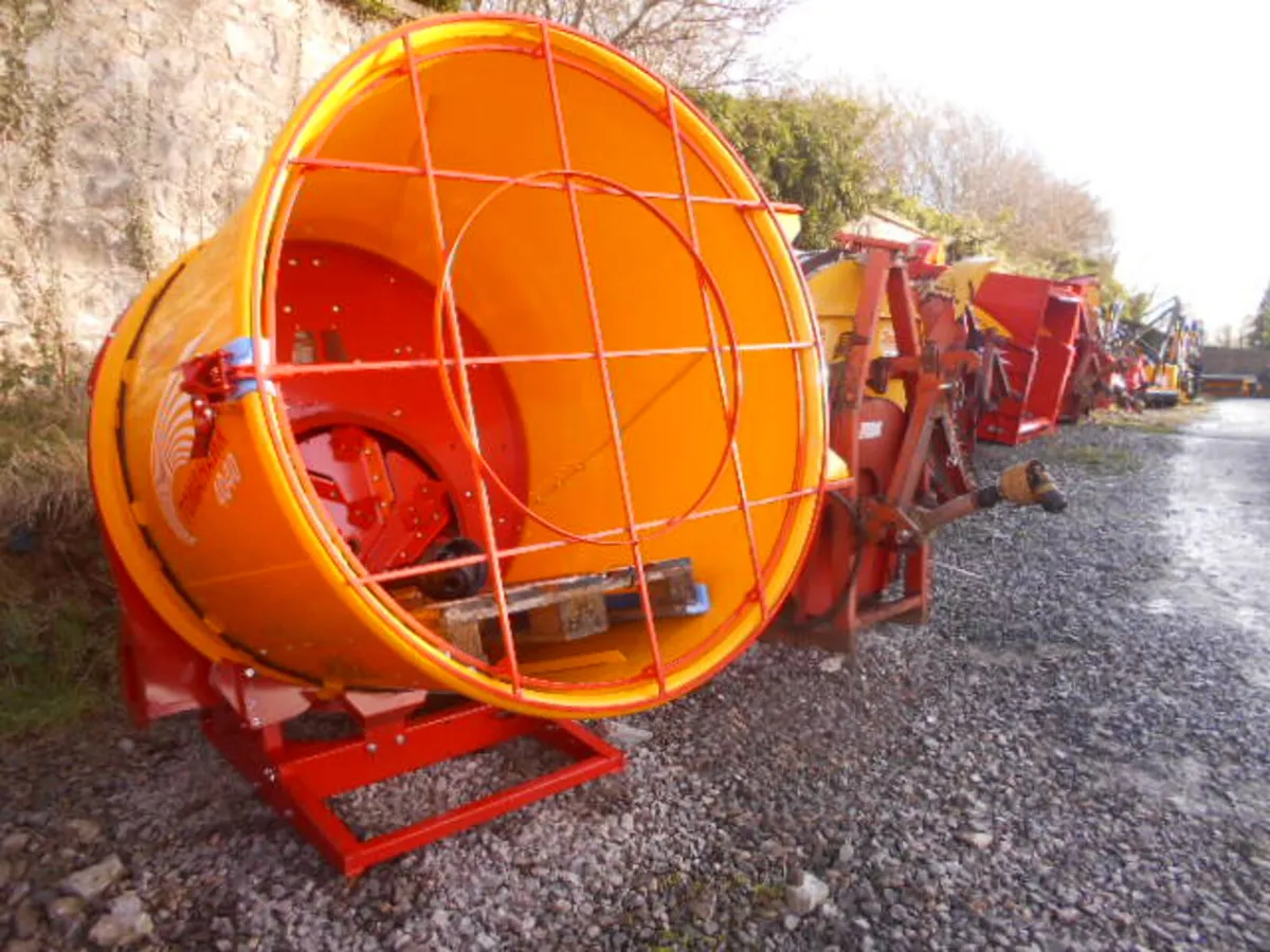 TEAGLE 4040 BALE SHREDDER, NEW 0% - Image 2