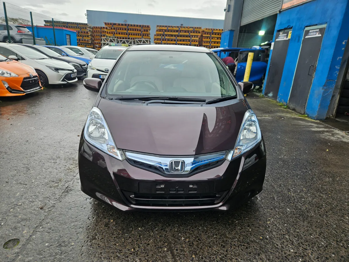 2013 Honda Fit Hybrid Automatic - Image 2