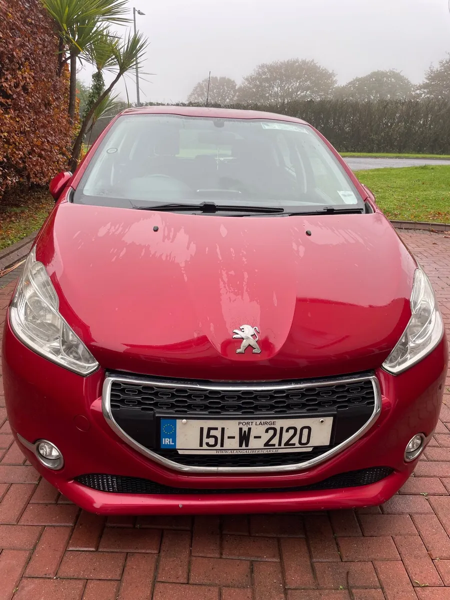 Peugeot 208 2015 - Image 2
