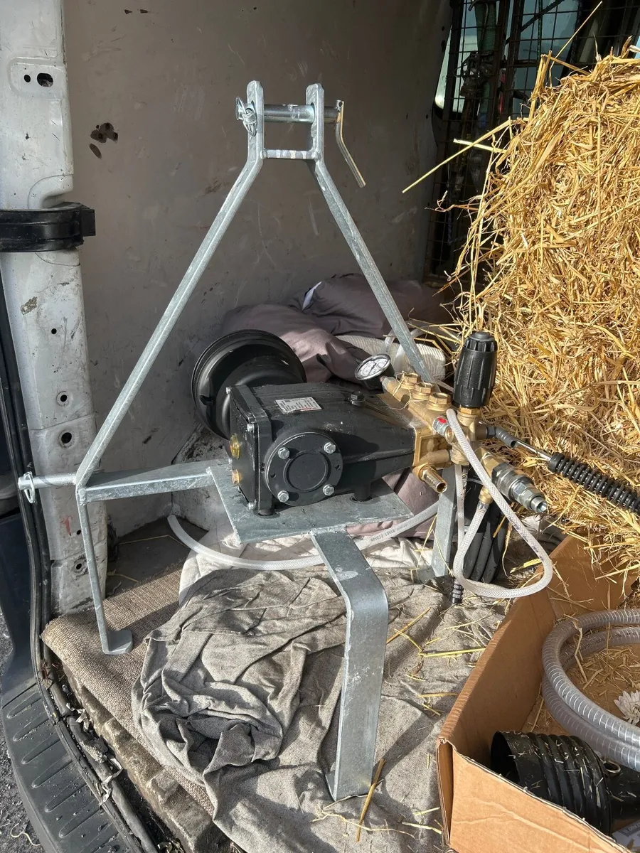 Tractor power washer - Image 1