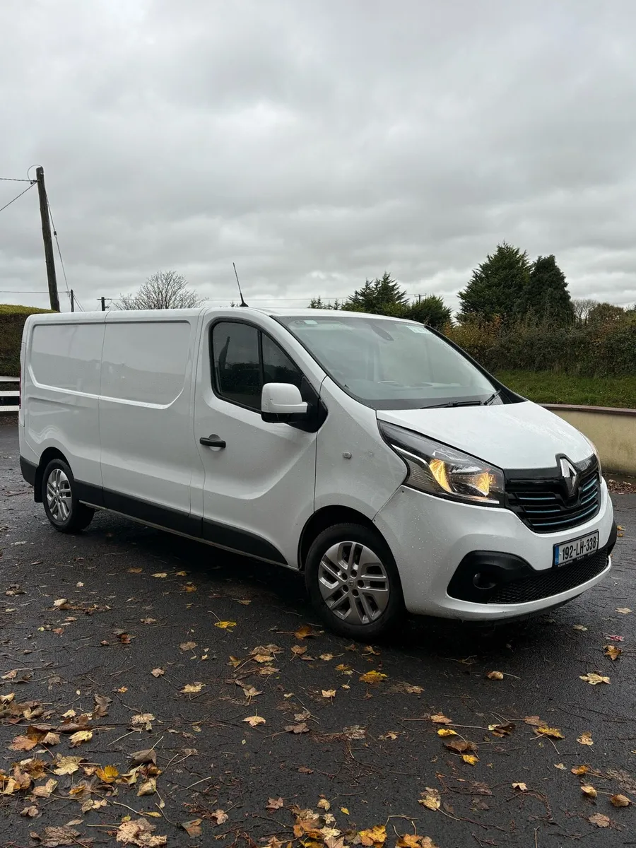 2019 Renault Traffic LWB sports Doe 7/26 tax12/25 - Image 1