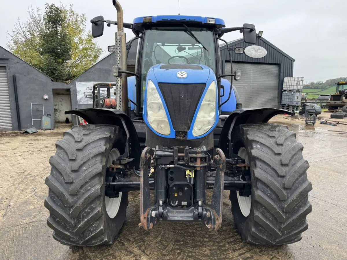 2011 New Holland T7030 - Image 2