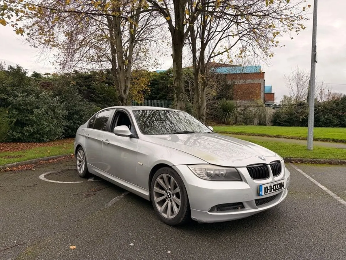 2010 Bmw 320 - Image 1