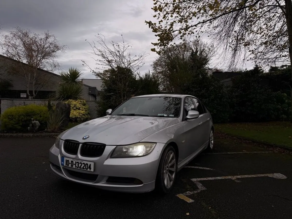 2010 Bmw 320 - Image 4