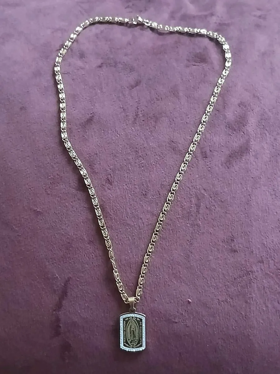 Our lady of Guadalupe pendant&chain 18kgold plated - Image 1