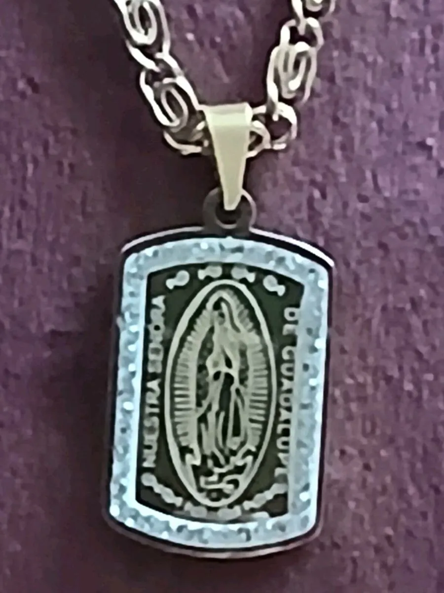 Our lady of Guadalupe pendant&chain 18kgold plated - Image 2