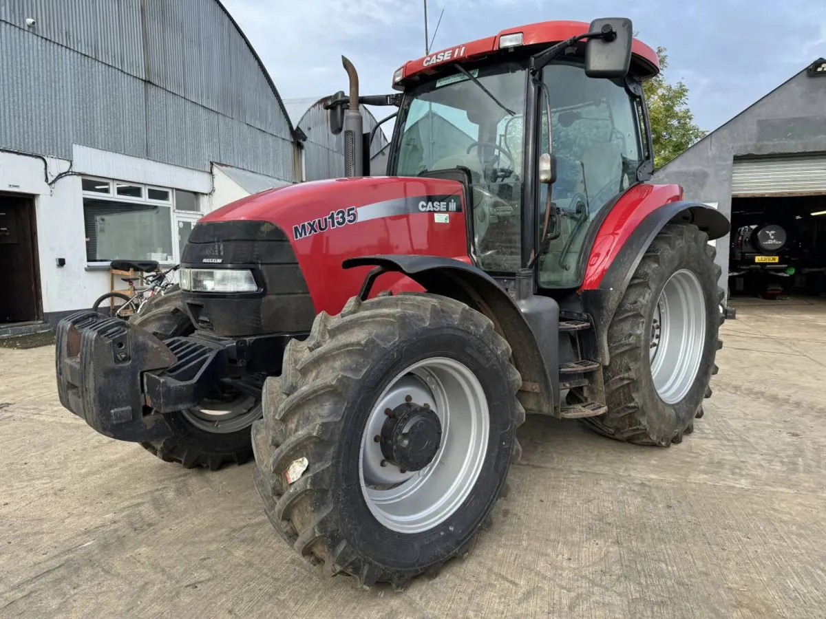 2005 Case MXU 135 - Image 1