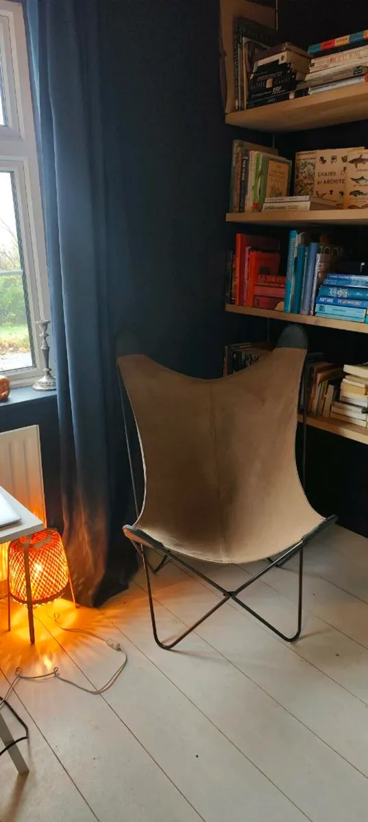 Butterfly chair - Image 2