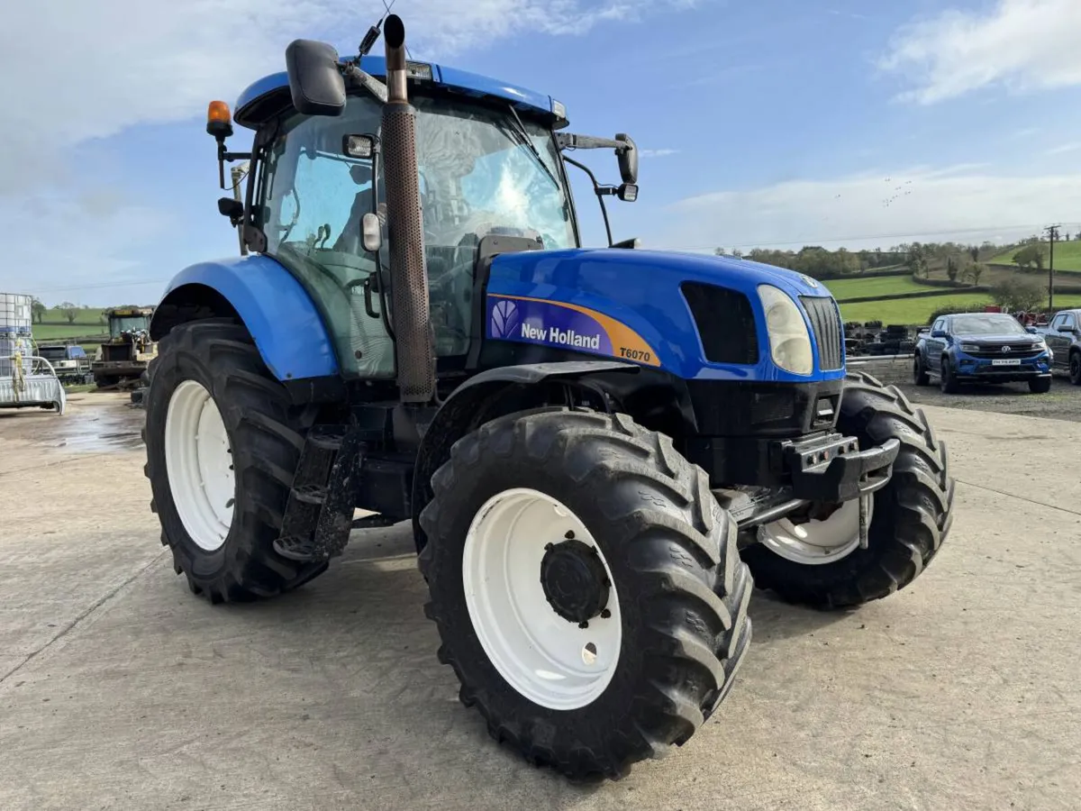 2008 New Holland T6070 - Image 2