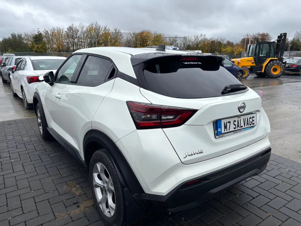 21 Juke SV Premium 1.0 Petrol 40km Starting - Image 3