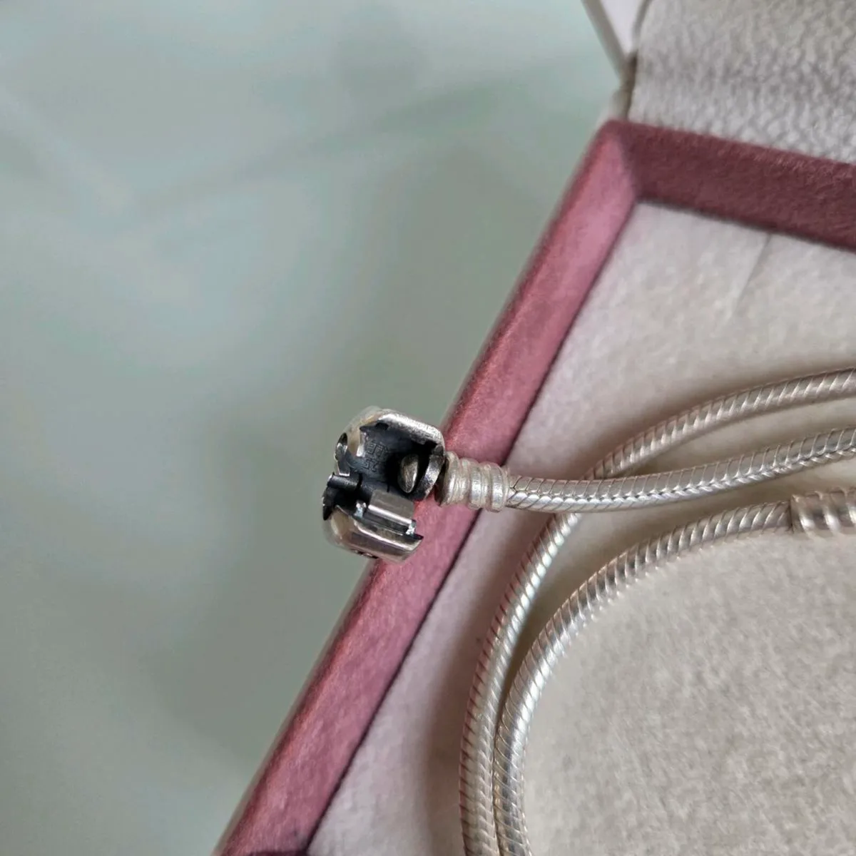 Pandora necklace barrel clasp - Image 4