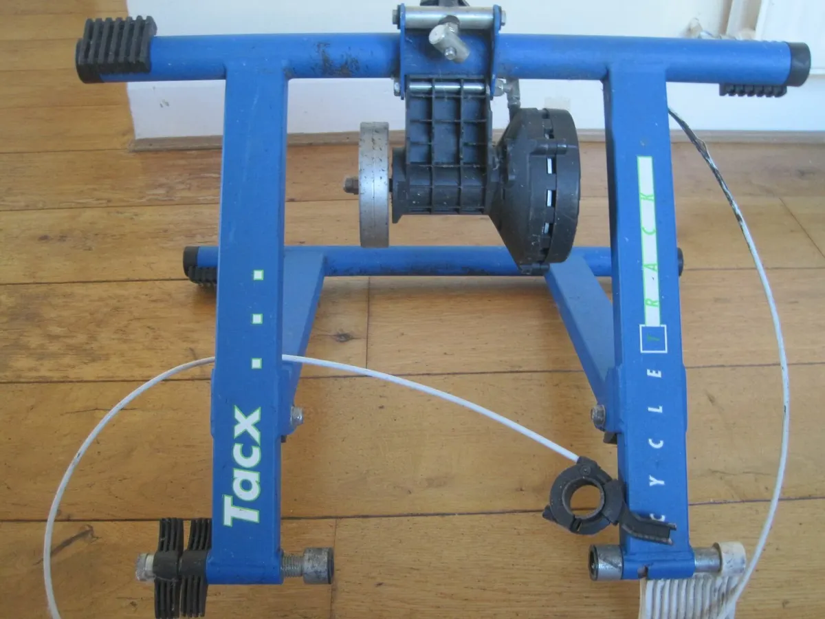 Bicycle turbo trainer.  FREE. - Image 1