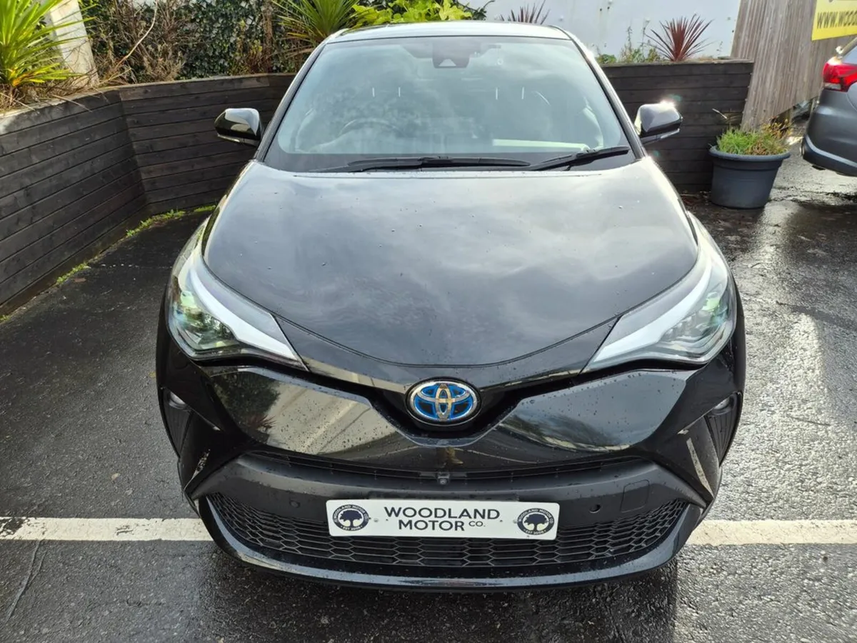 Toyota C-HR 1.8 HYBRID / SOL NERO G-PACK WITH SAFE - Image 4