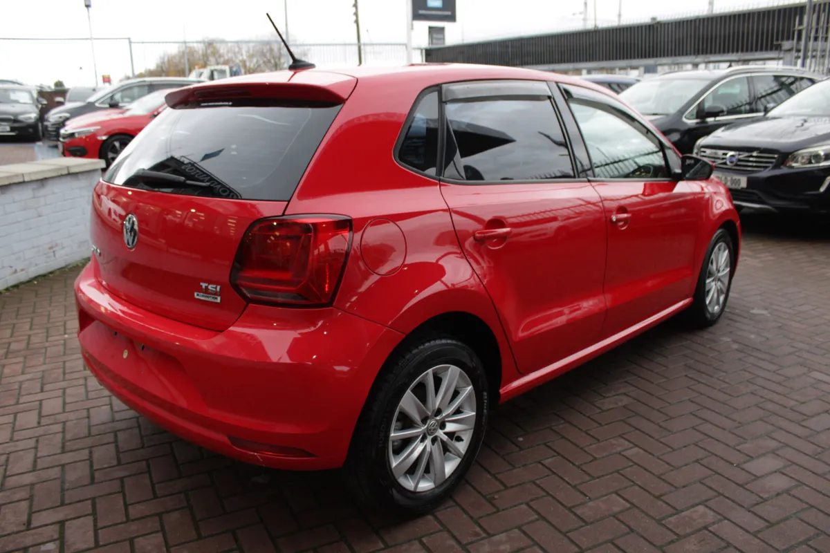 1.2TSI HATCH 5DR AUTOMATIC - Image 4