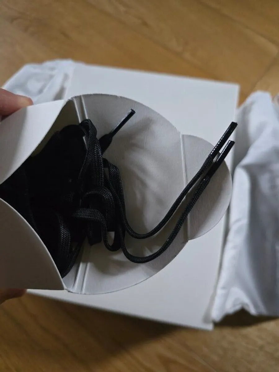 Y-3 Yohji Yamamoto Kaiwa - Image 4