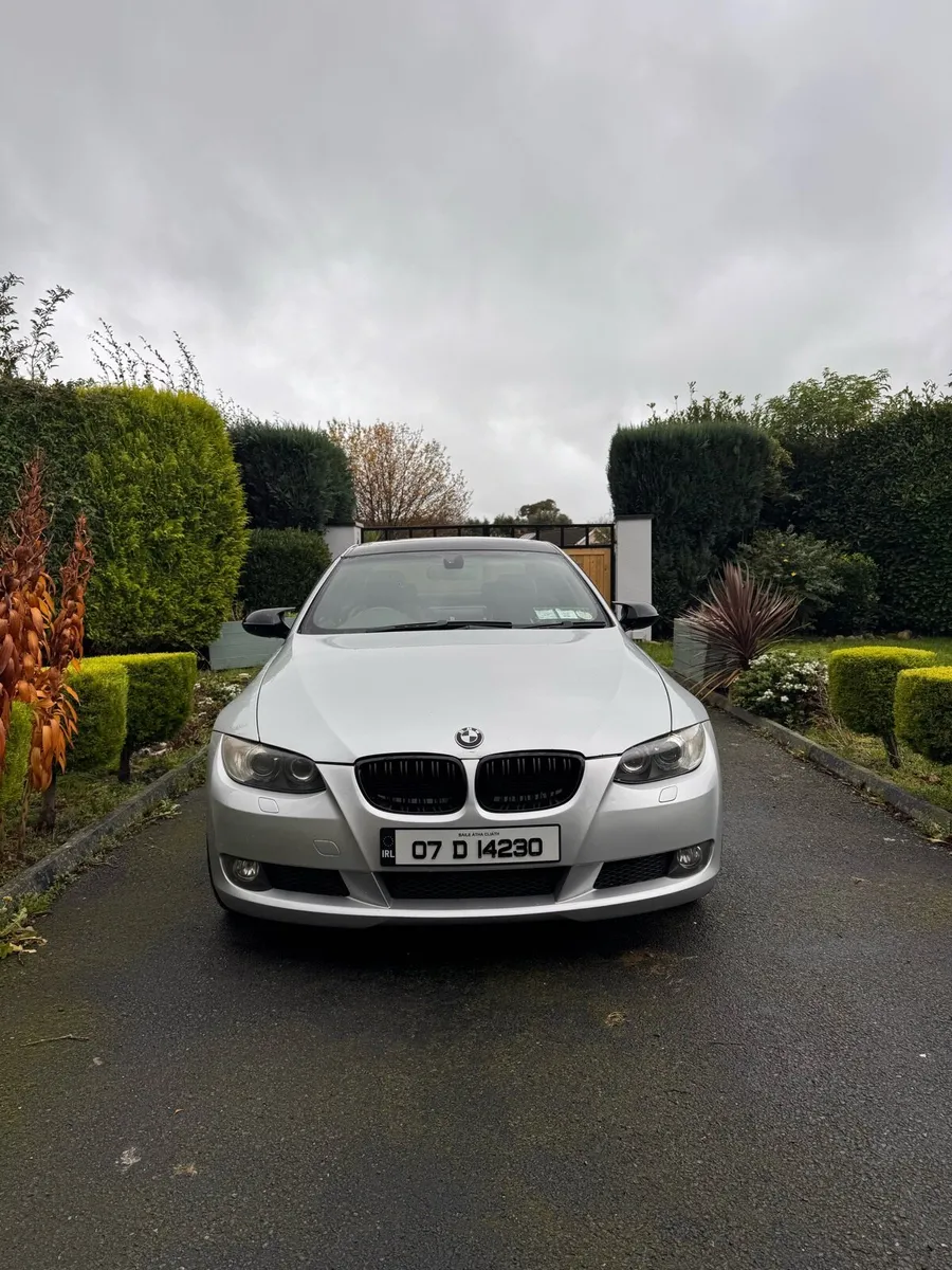 BMW 325i Automatic - Image 2