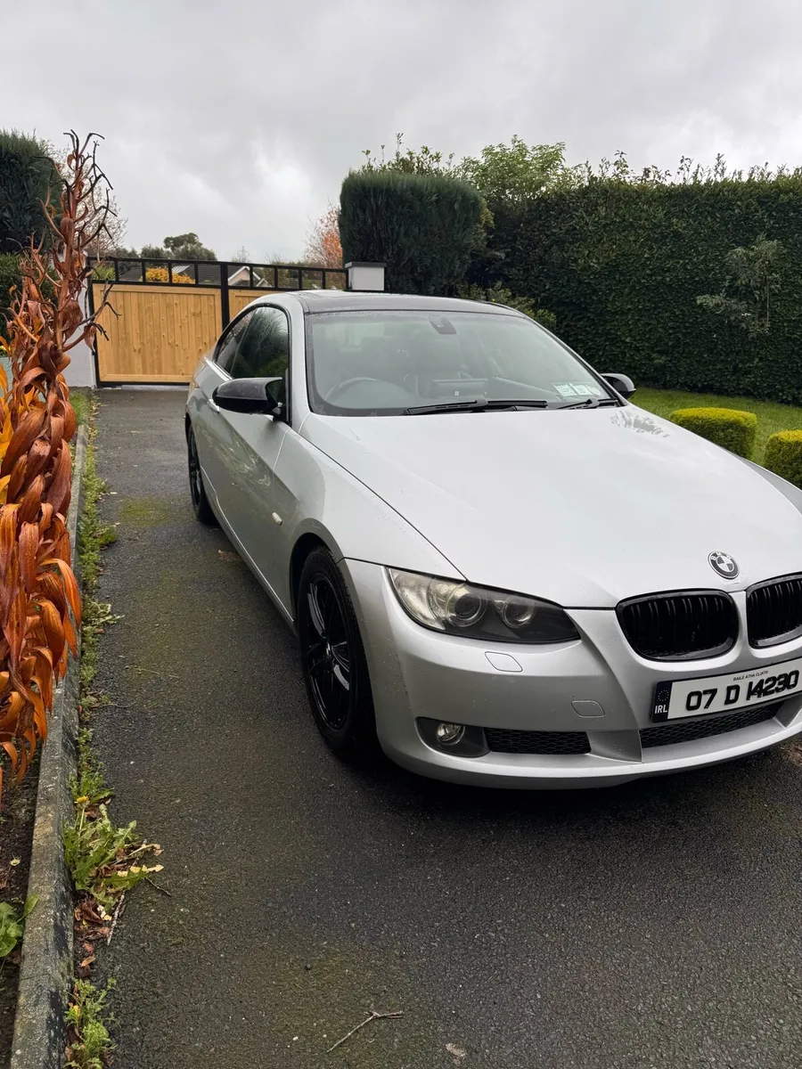 BMW 325i Automatic - Image 1
