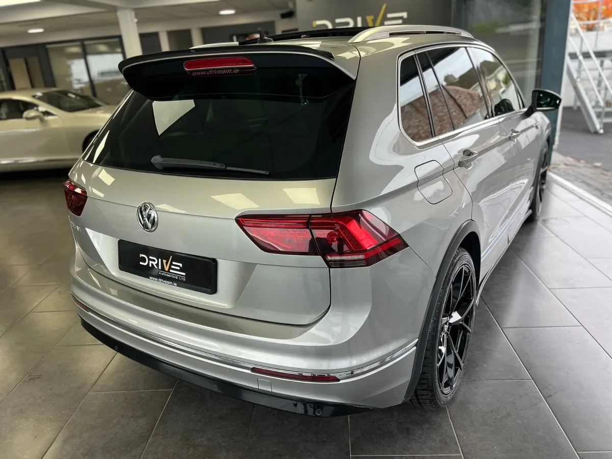 Volkswagen Tiguan 2016 2.0 TDI R-LINE - Image 2