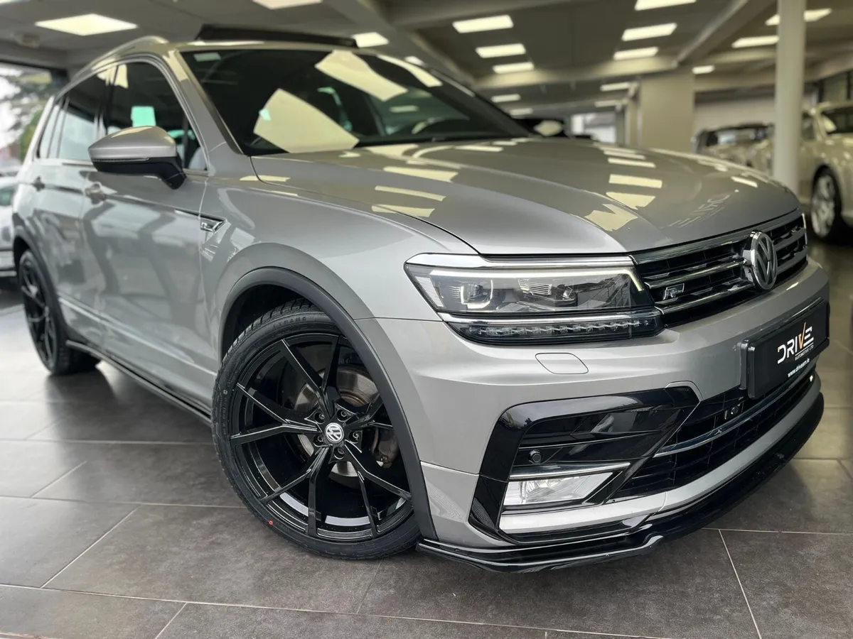 Volkswagen Tiguan 2016 2.0 TDI R-LINE - Image 4