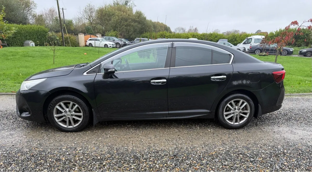 Toyota Avensis - Image 2