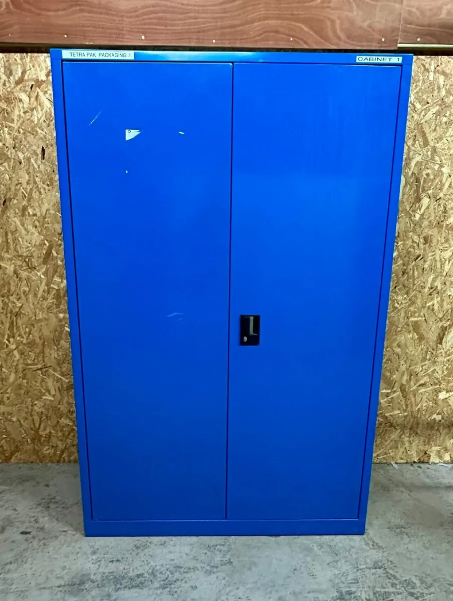 Double door lockers - Image 2