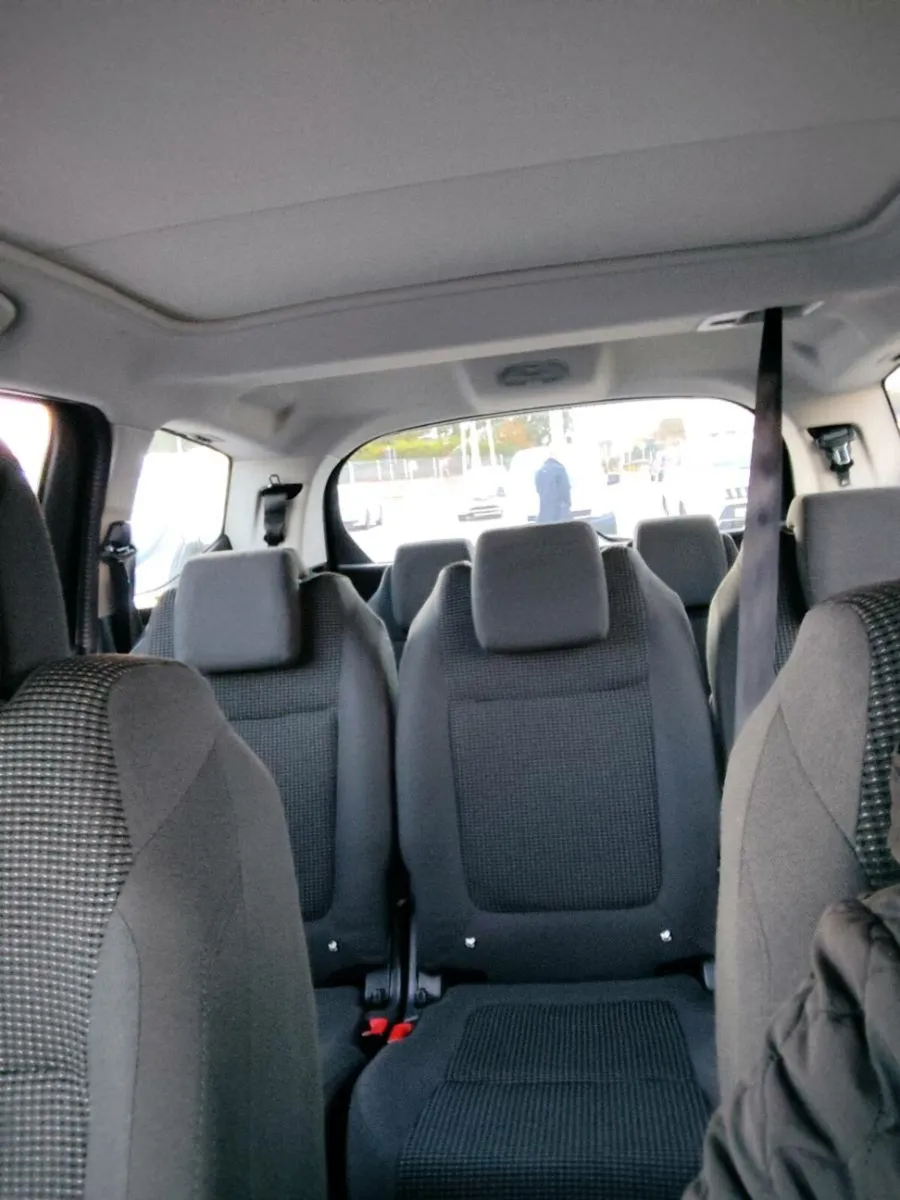 Peugeot automatic 7seeter - Image 4