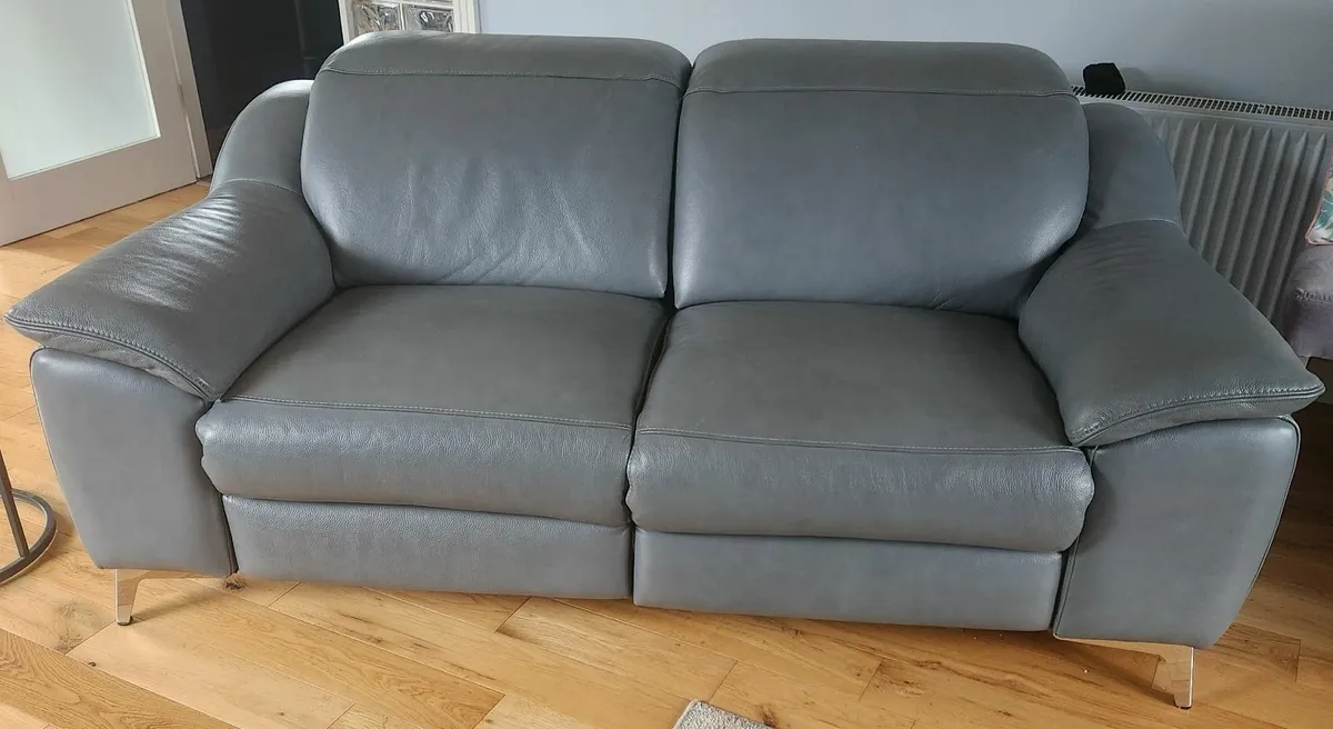 Real Leather Suite of furniture - Image 4