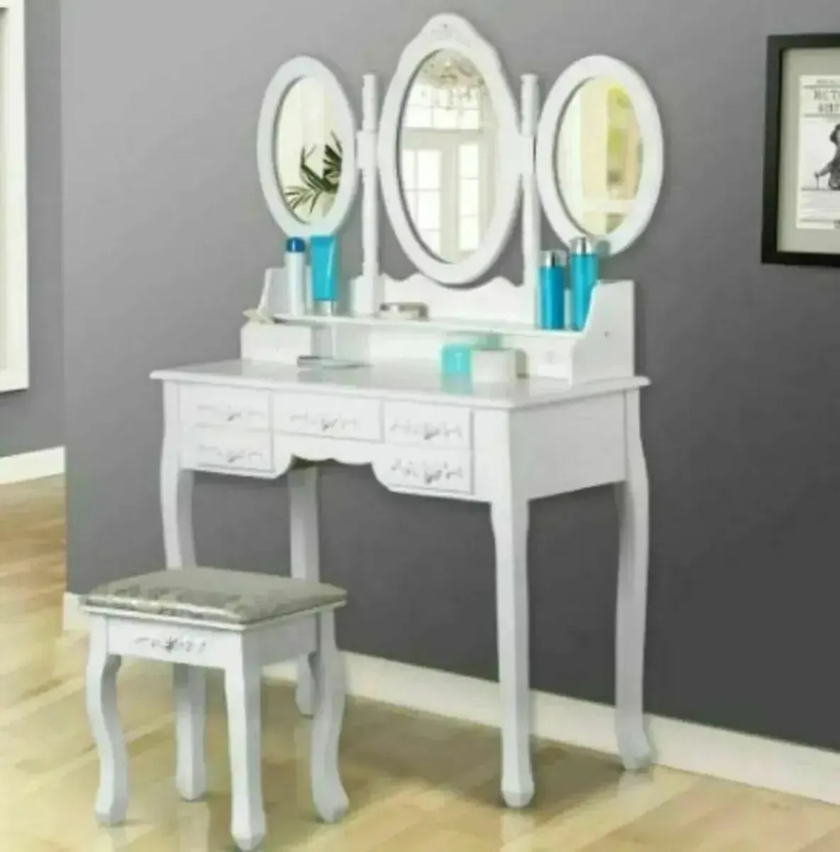 Princess Vanity Table 3 Mirrors 7 Drawer Design - Image 1