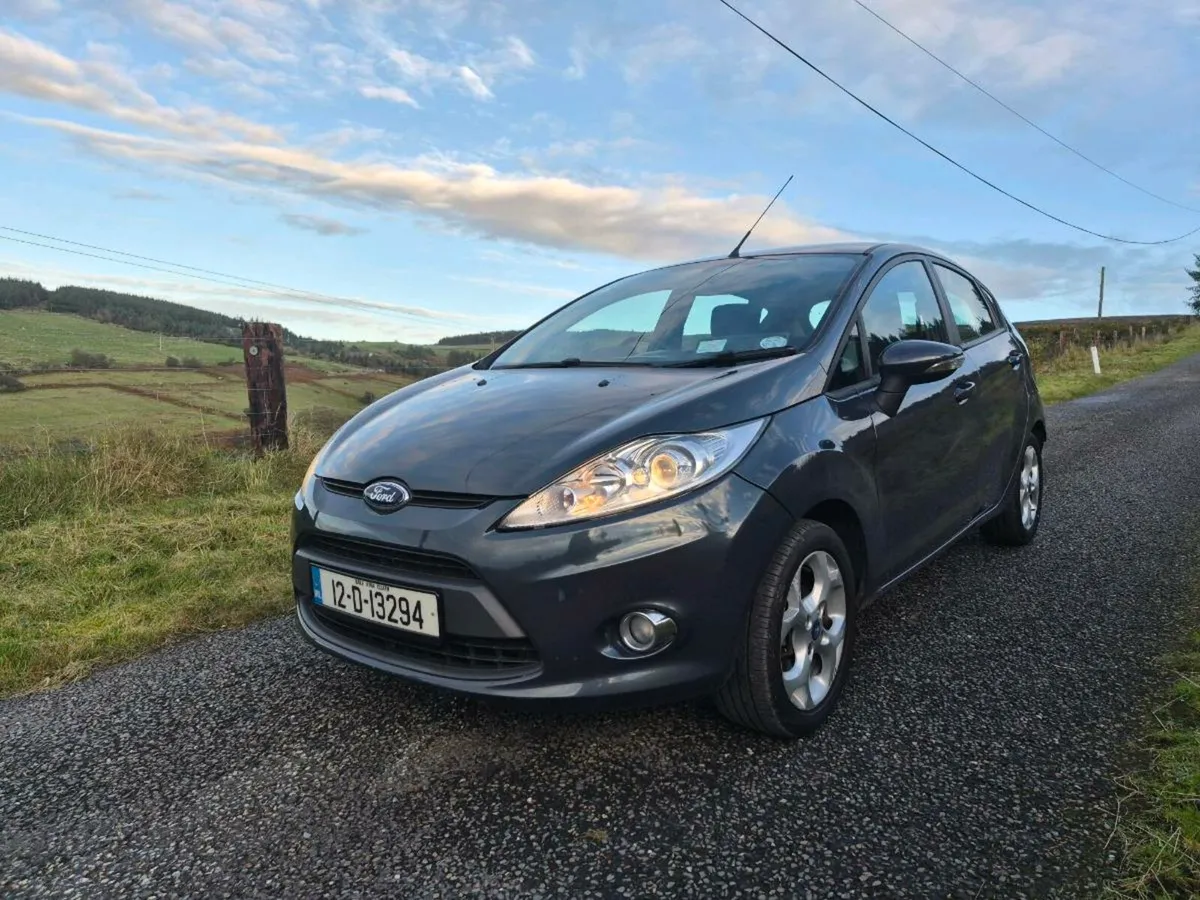2012 Ford Fiesta - Image 1