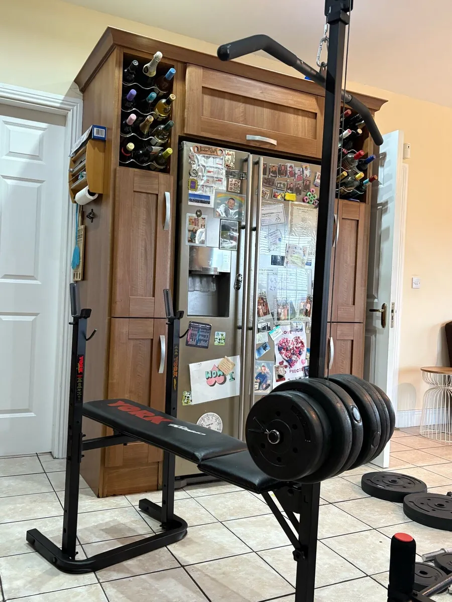 WEIGHT BENCH, PULL DOWN LAT, LEGS, WEIGHTS, BARS!! - Image 4